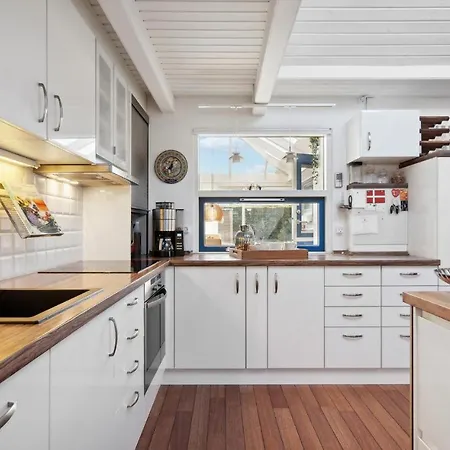 Holiday home Amazing In With Kitchen *