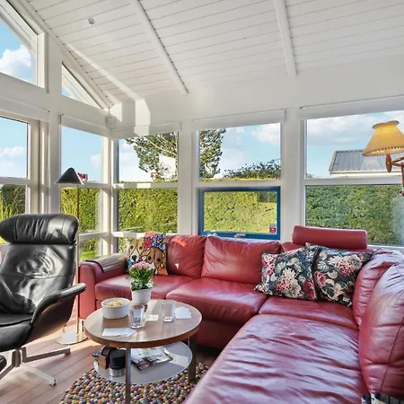 Amazing In With Kitchen Holiday home *